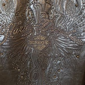 Harley Davidson leather jacket.